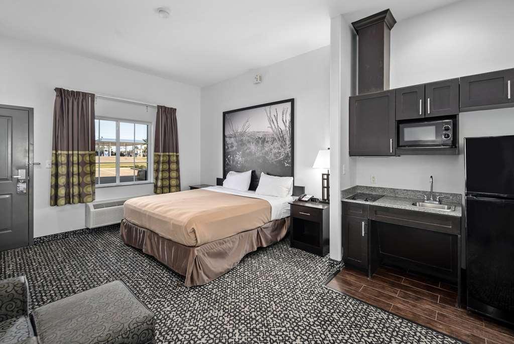 Super 8 By Wyndham Carthage Tx Hotel Room photo